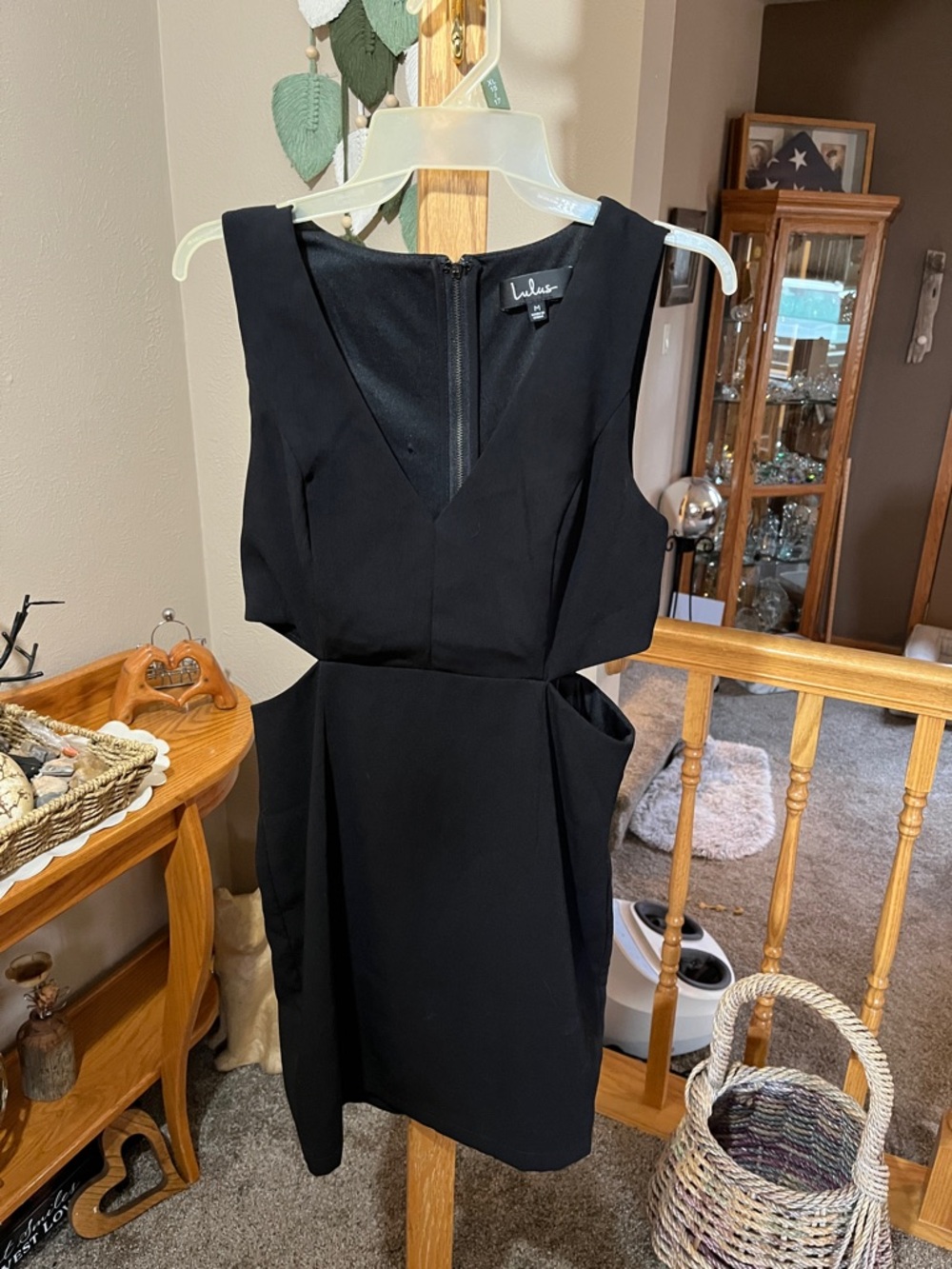 Lulu's Black V-Neck Sleeveless Sheath Dress with Side Cutouts